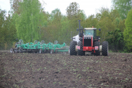 Аграрии Томской области работают на посевной