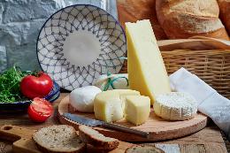 Томские сыроделы представят свою продукцию рестораторам Томские сыроделы представят свою продукцию рестораторам
