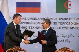 Россия и Алжир развивают сотрудничество в сфере торговли и образования Россия и Алжир развивают сотрудничество в сфере торговли и образования