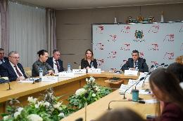 По предварительной оценке, в АПК региона в 2024 году инвестировано около 2,7 миллиарда рублей По предварительной оценке, в АПК региона в 2024 году инвестировано около 2,7 миллиарда рублей