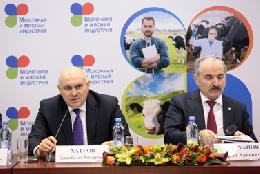 Джамбулат Хатуов: В России есть все возможности для формирования конкурентоспособного рынка мясного скотоводства Джамбулат Хатуов: В России есть все возможности для формирования конкурентоспособного рынка мясного скотоводства