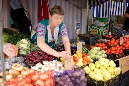 Томские крестьяне реализовали на ярмарках выходного дня продукции на 58,8 млн рублей за первое полугодие Томские крестьяне реализовали на ярмарках выходного дня продукции на 58,8 млн рублей за первое полугодие